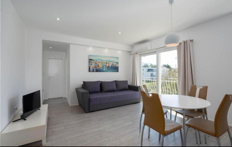 Apartment Nina Podstrana Ngoại thất bức ảnh