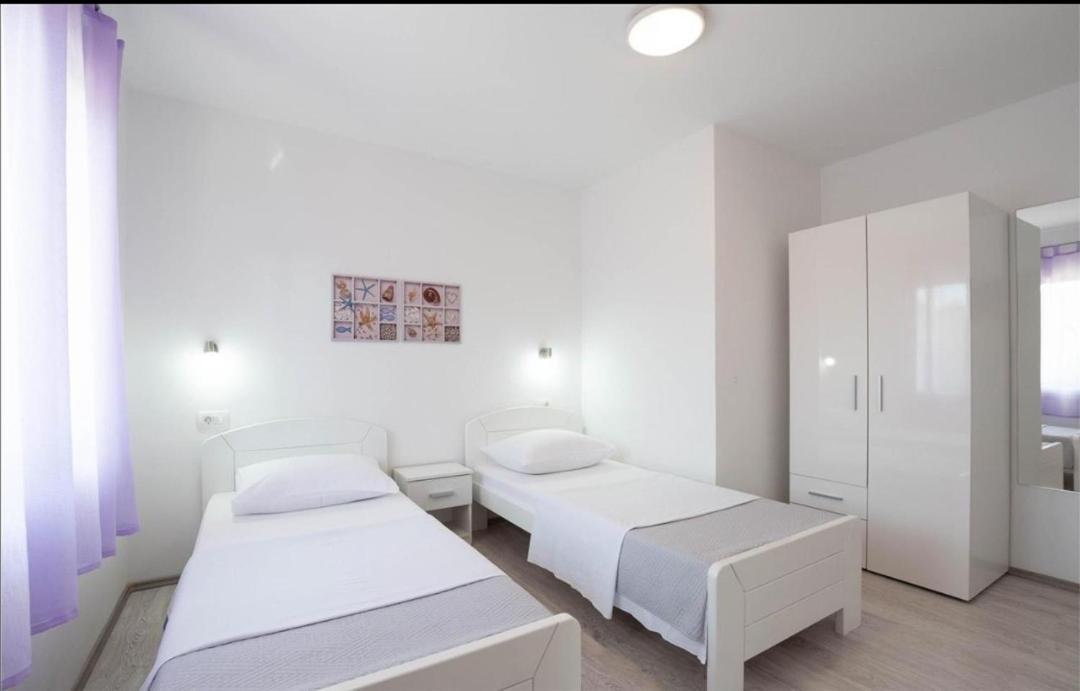 Apartment Nina Podstrana Ngoại thất bức ảnh