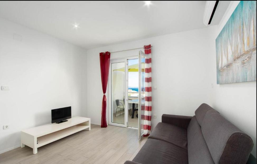 Apartment Nina Podstrana Ngoại thất bức ảnh