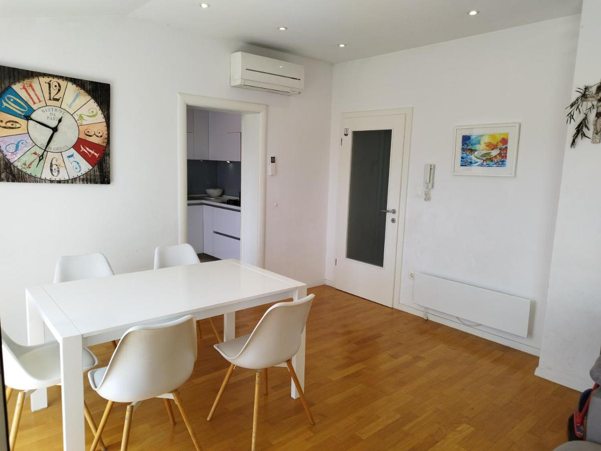 Apartment Nina Podstrana Ngoại thất bức ảnh